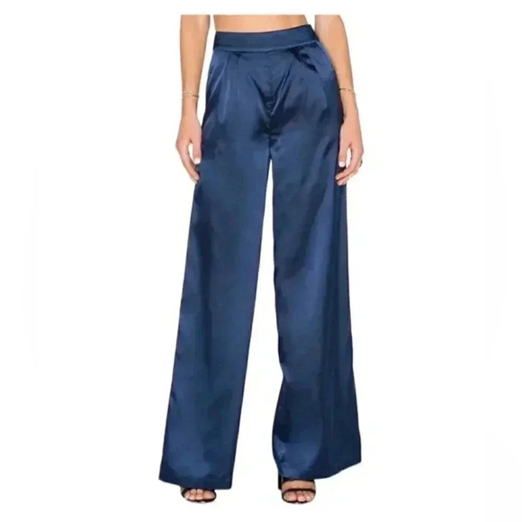 House of Harlow 1960 x REVOLVE Charlie Wide Leg Pant in Navy - Picture 1 of 9
